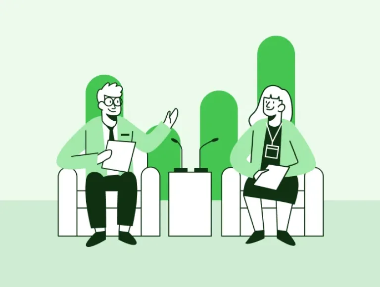 Deux personnes enregistrant un podcast